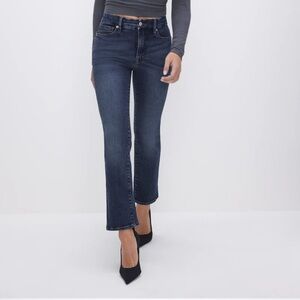 Good American Size 4 Good Petite Straight Jeans